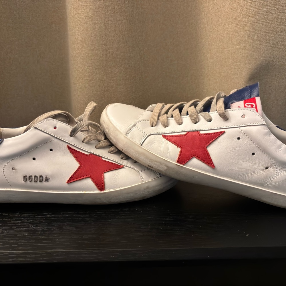 Men’s SuperStar Golden Goose Shoes Size 42 (Men’s 9 Women’s 11.5 )